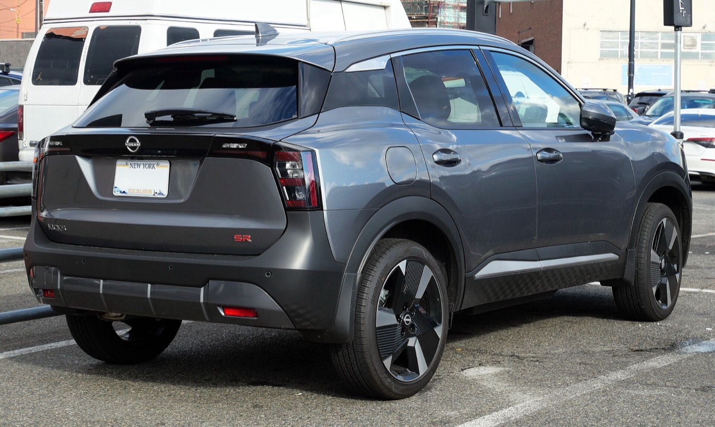 Nissan Kicks, vista 3/4 trasero